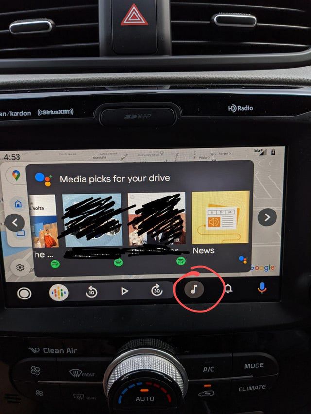 Nowy przycisk w interfejsie Androida Auto