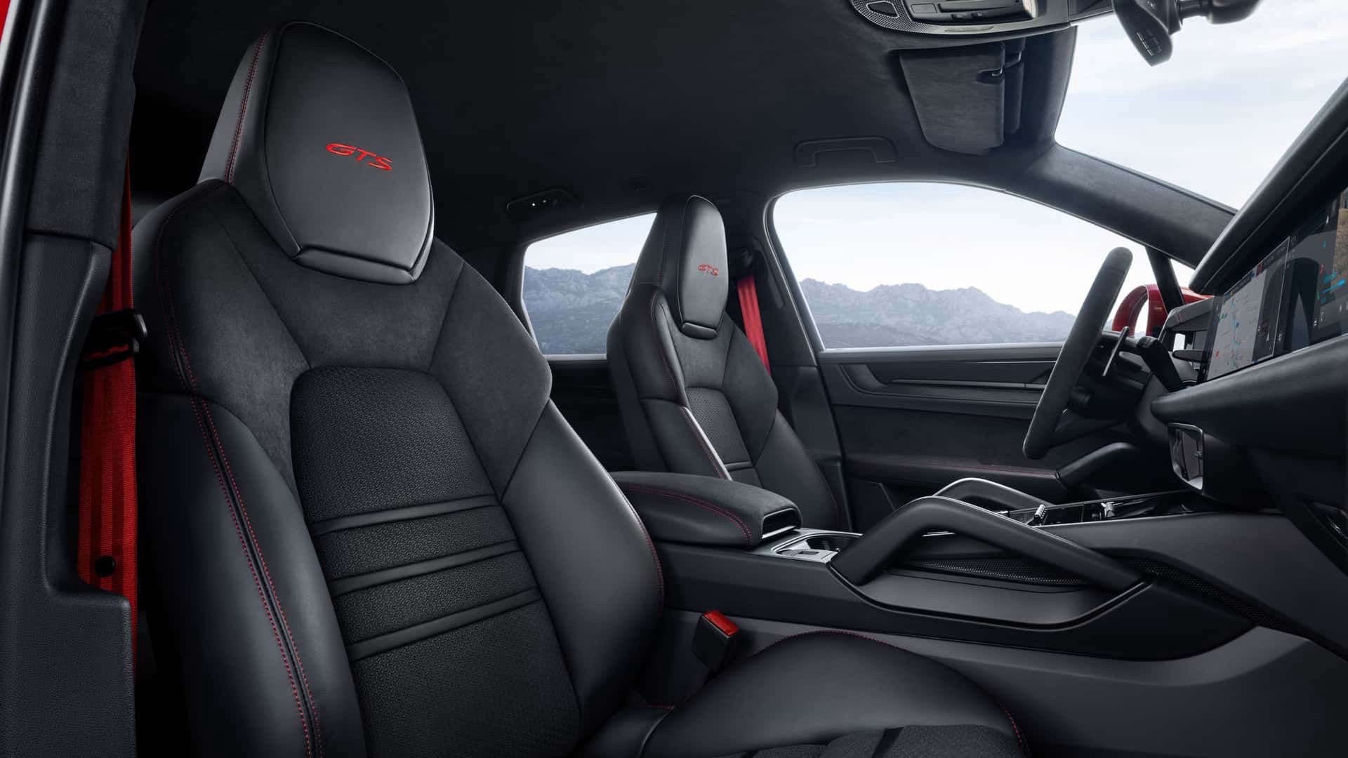Porsche Cayenne GTS (2024)