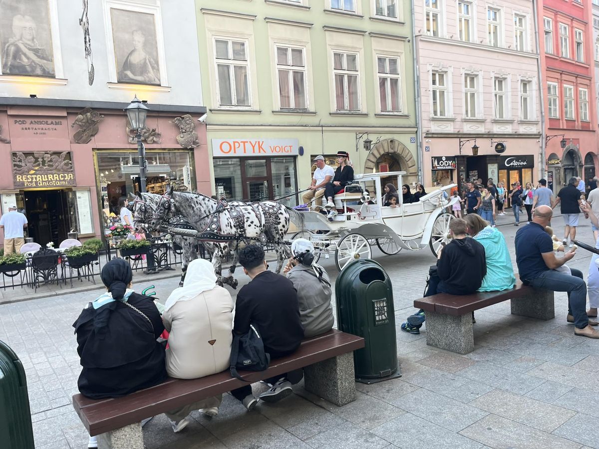 Arabscy turyści najczęściej poruszają się całymi grupami