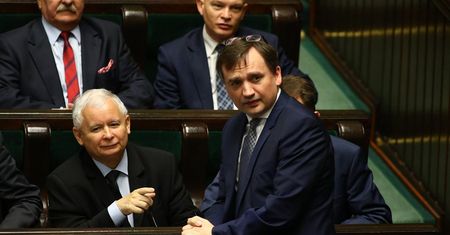 Solidarna Polska wbrew PiS? "Ziobryści" mogą zaskoczyć podczas głosowania nad wyborem RPO