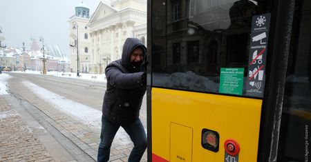 Warszawa. Obywatel Białorusi nagrodzony przez ratusz biletem