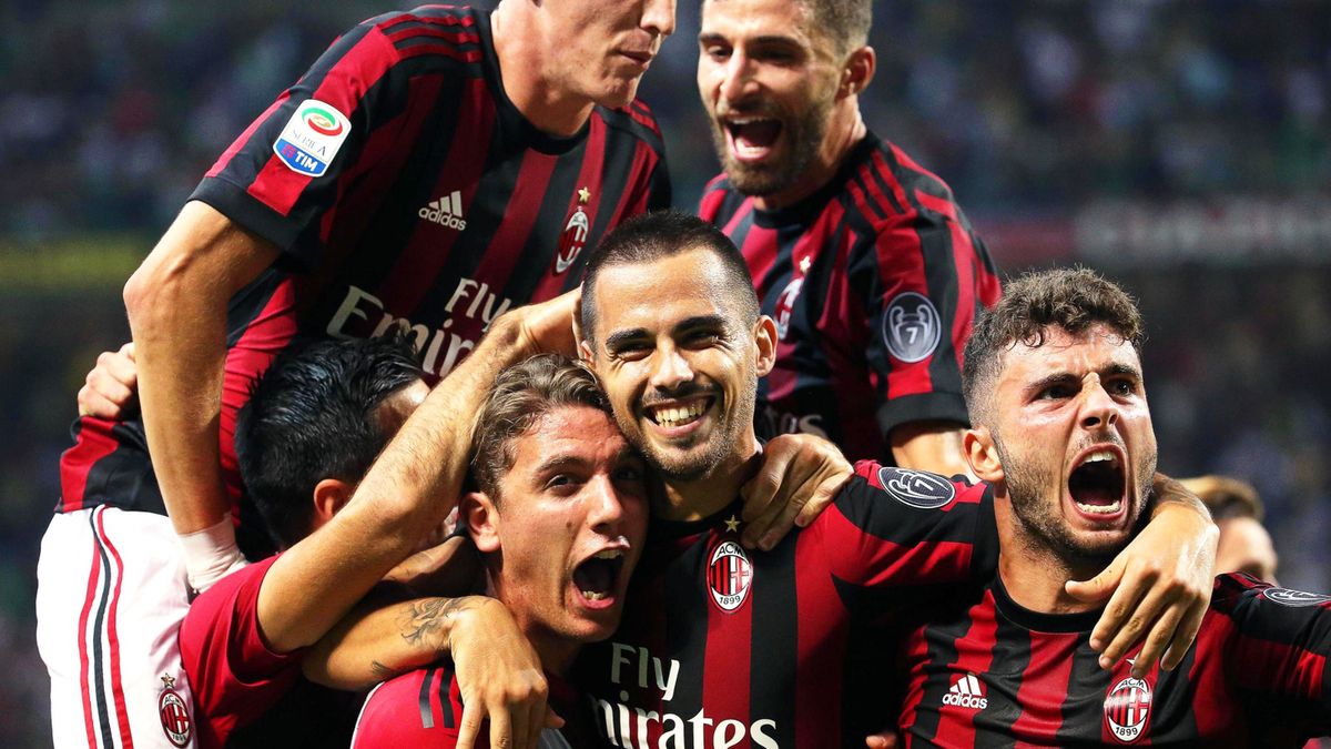 Radość piłkarzy AC Milan po zwycięstwie