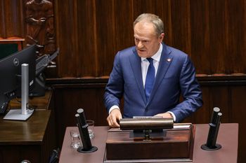 Tusk w Sejmie: "Dotarło, posłowie PiS-u?"