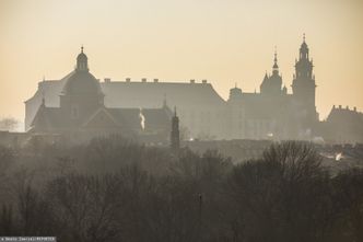 W Skawinie zimą nieba nie widać