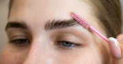 Wosk do brwi – co to jest, jak go używać, jakie daje efekty