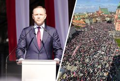 PiS i zwolennicy wyszli na ulice. Tak wyglądał marsz w Warszawie
