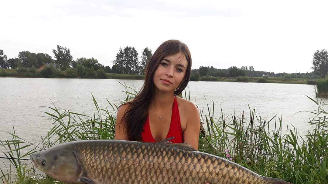 Archiwum prywatne / Julia Grzyb / Na zdjęciu: Julia Grzyb z amurem