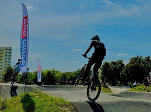 Rowery, rolki i deski opanowały Rubinkowo. VII Toruń Freestyle Battle za nami