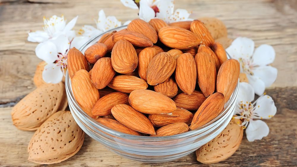 Migdały prażone z dodatkiem soli