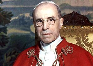 Dziennikarz Gerald Posner oskarża papieża Piusa XII: "nie robił wiele, aby powstrzymać Zagładę"