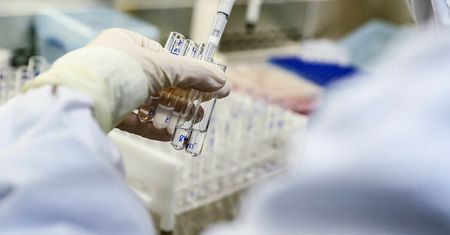 Nowy koronawirus odkryty w Indiach. Jest podwójnie zmutowany