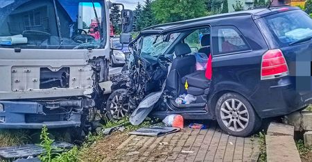 Dramat na drodze. 61-latek zginął na miejscu