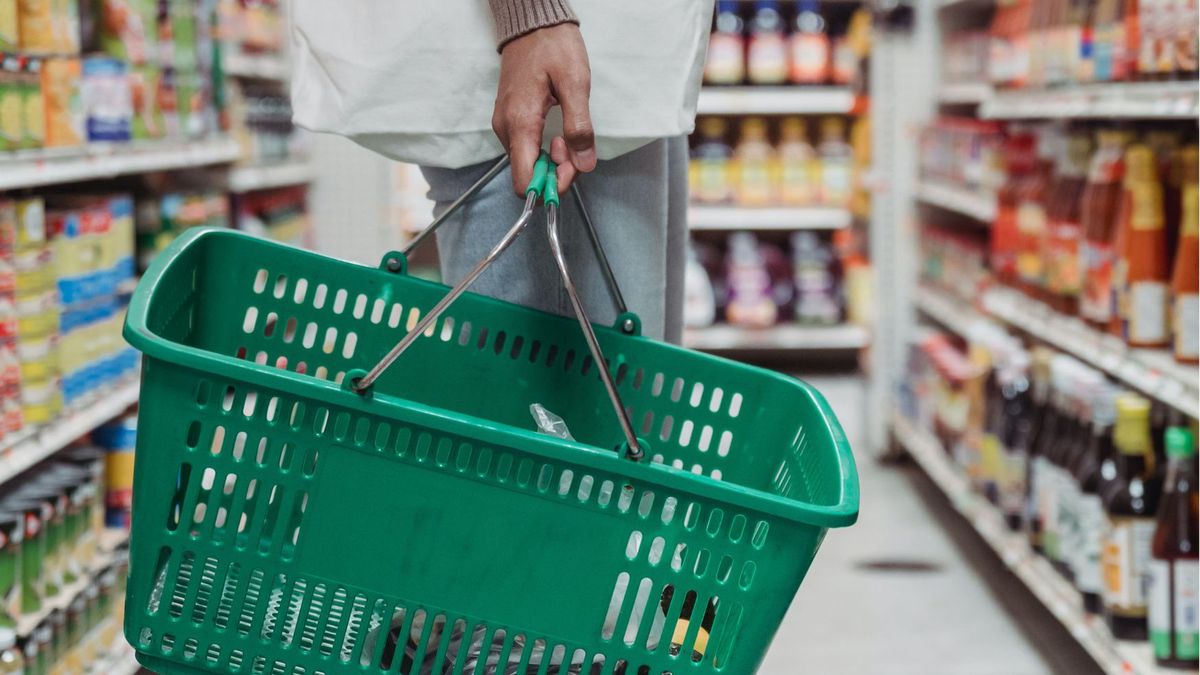 Zarobki w dużych sieciach handlowych zaskakują