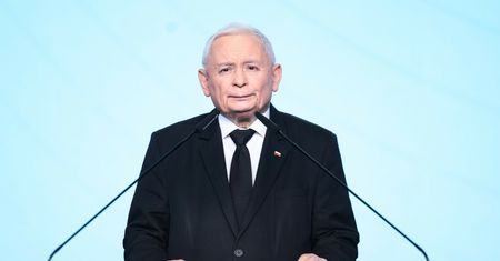 Mimo apeli o nie powielaniu dezinformacji, Kaczyński grzmi o "ataku na Polskę"
