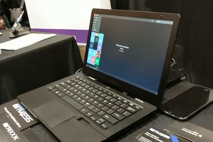 Mirabook: w ten sposób można naprawdę zmienić smartfona w laptop #CES2017