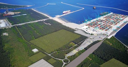Terminal w Świnoujściu obsłuży "największe kontenerowce na świecie". Padł ważny termin
