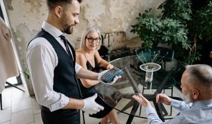 Sanepid wpadł do restauracji. Znalazł pajęczyny i słodycze w toalecie