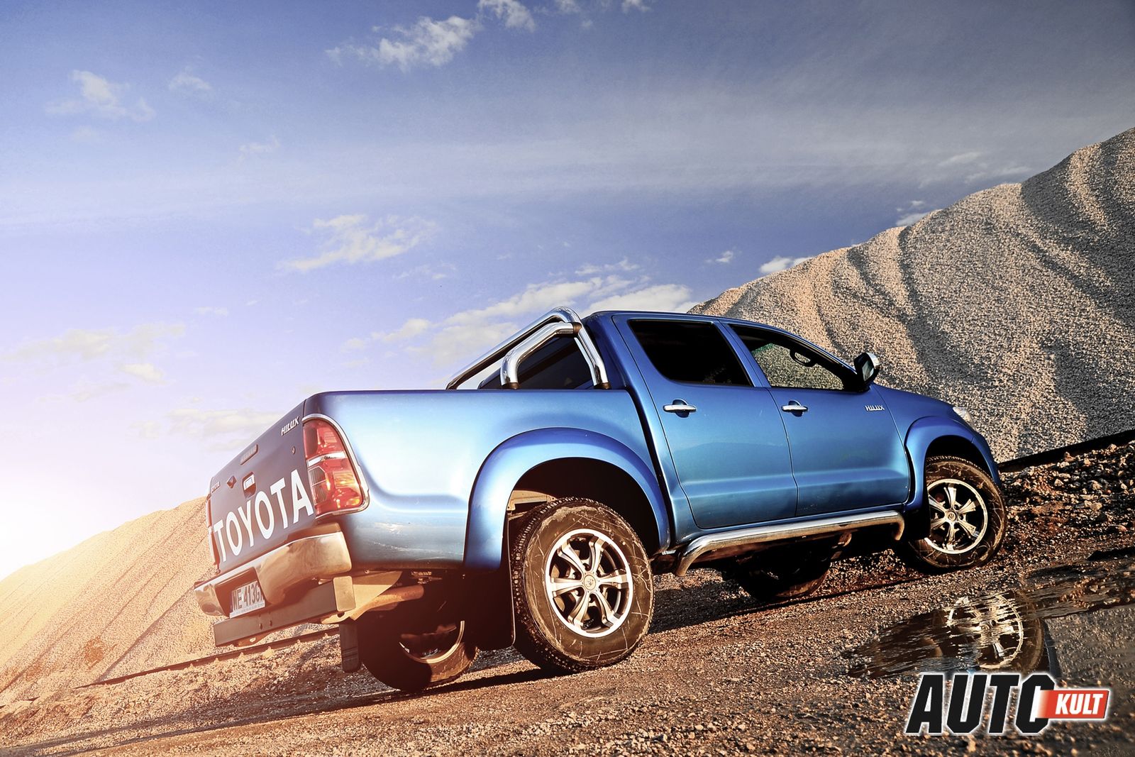 Toyota Hilux SR5 3,0 D4D A/T - test [galeria zdjęć] 4