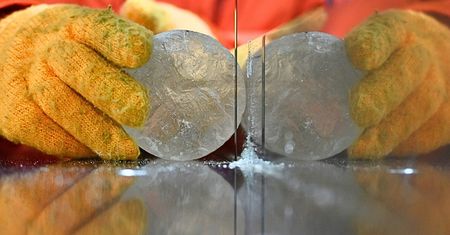 Co tam się dzieje? Niezwykły wycinek lodu może rozwiązać tajemnicę