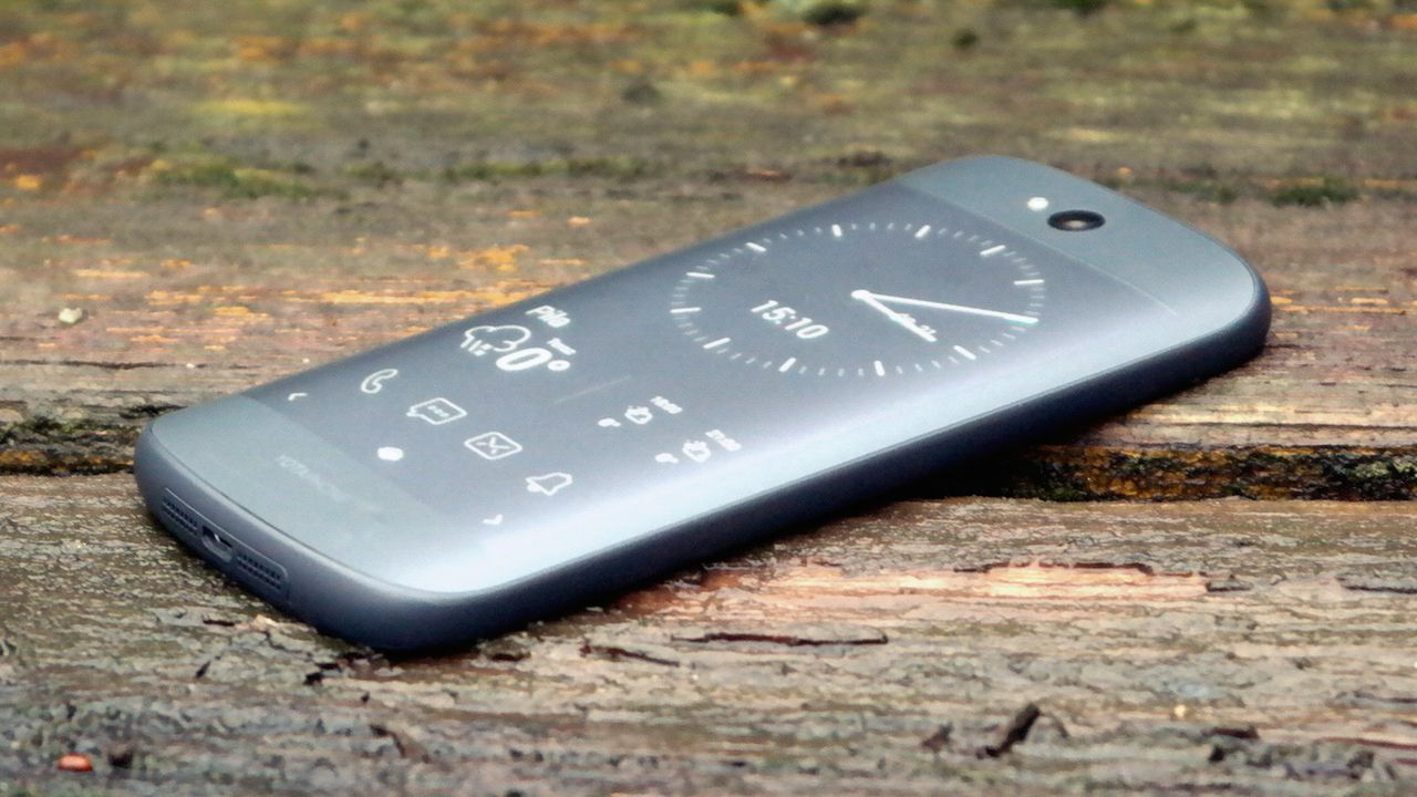 YotaPhone 2