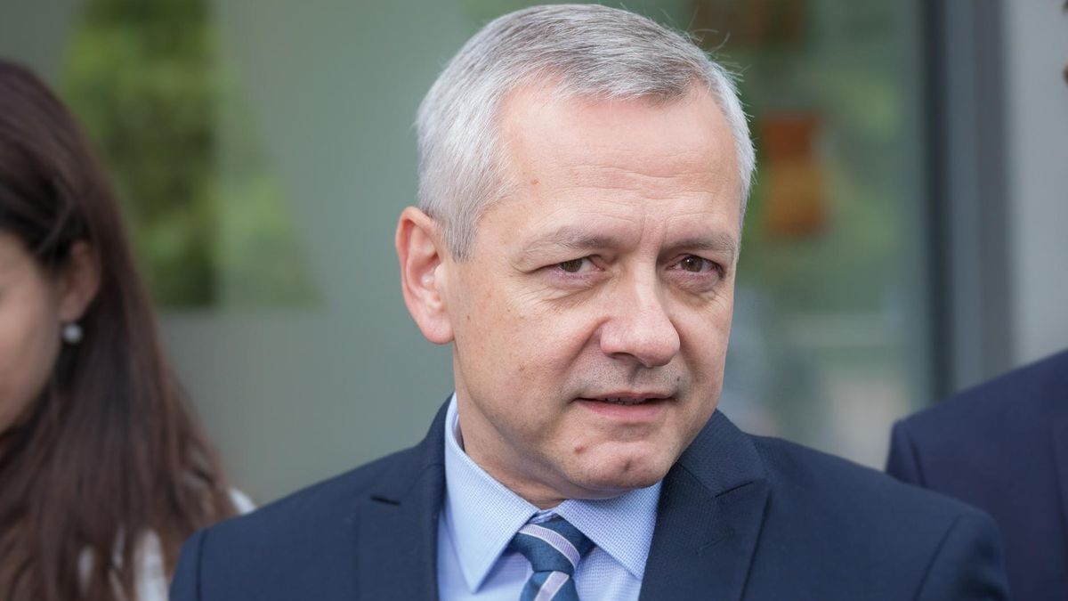 Minister cyfryzacji Marek Zagórski kontynuuje projekt mDokumenty