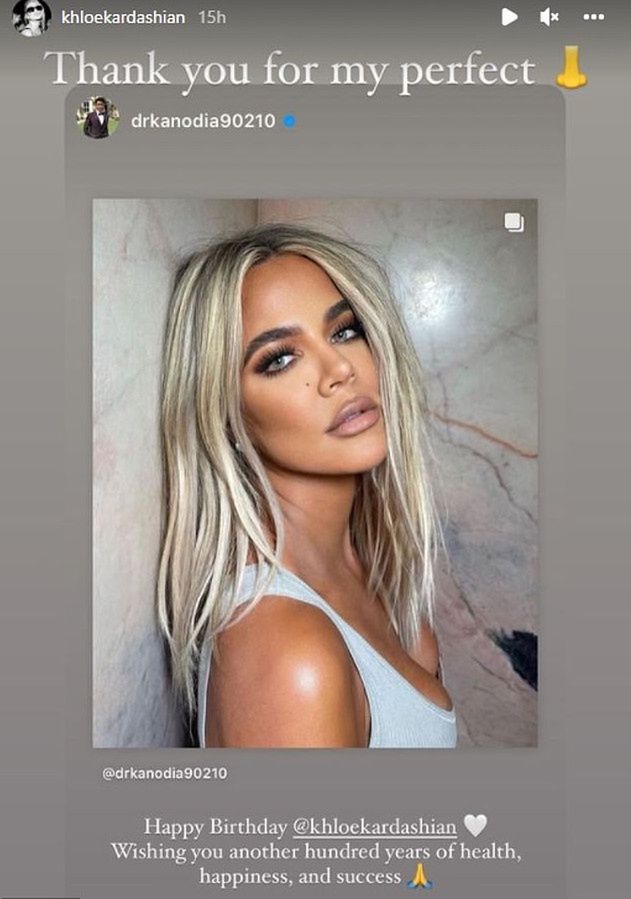 Szczupła Khloe Kardashian w lateksowej mini świętuje 38. urodziny
