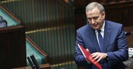 Grzegorz Schetyna w Sejmie o wejściu Polski do strefy euro i bezpieczeństwie kraju. Premier i prezydent chwalą, opozycja krytykuje