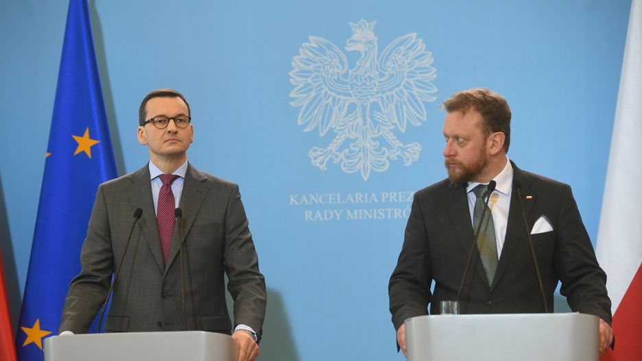 Konferencj premiera Mazowieckiego po posiedzeniu RZZK
11.03.2020 Warszawa KPRM. Konferencja premiera Mateusza Morawieckiego i ministrow rzadu po posiedzieniu Rzadowego Zespolu Zarzadzania Kryzysowego  fot Jacek Dominski/REPORTER
n/z: Mateusz Morawiecki, Lukasz Szumowski
Jacek Dominski/REPORTER