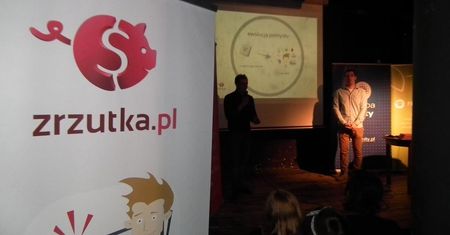 Polacy to dusigrosze? Nic z tego. Rozdają miliony w internecie