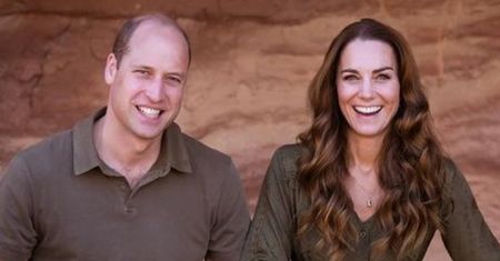 Książę William i księżna Kate chwalą się POCIECHAMI na świątecznym zdjęciu (FOTO)