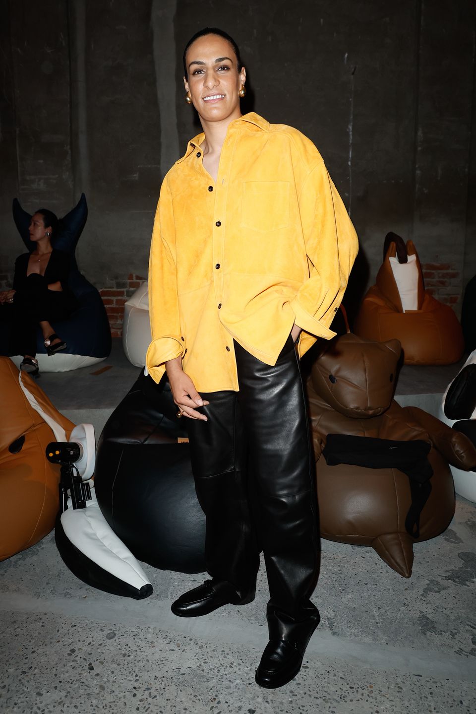 Gwiazdy pozują na pokazie Bottega Veneta