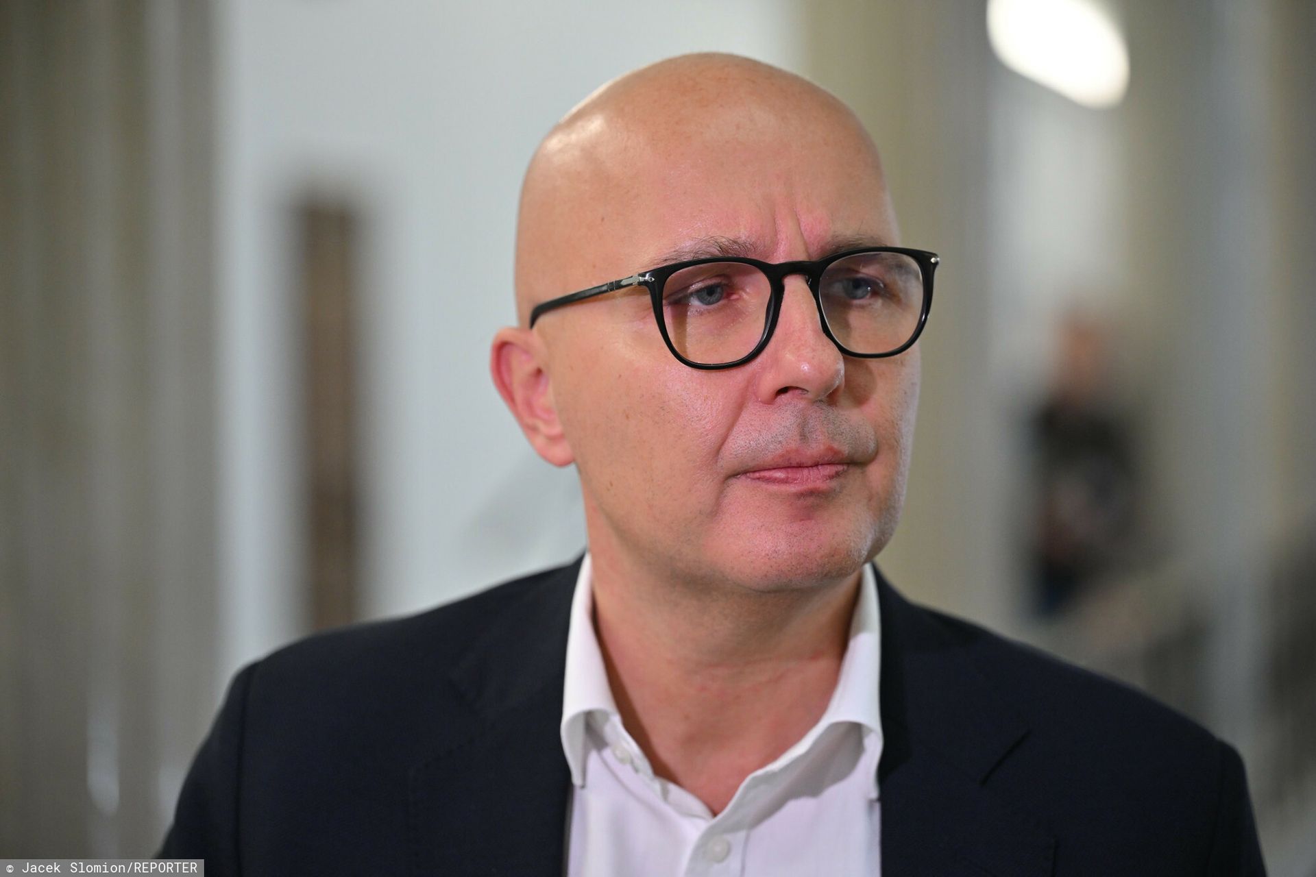 Gigant w opałach. Wiceminister o płacach: redukcja o 15 proc. to minimum