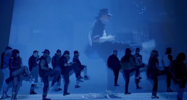 Watch the VIDEO of Michael Jackson with Timberlake!