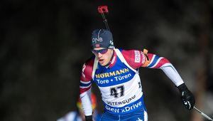 Rzucali toporkami w podobiznę rywala! Kontrowersyjny program z udziałem norweskich biathlonistów