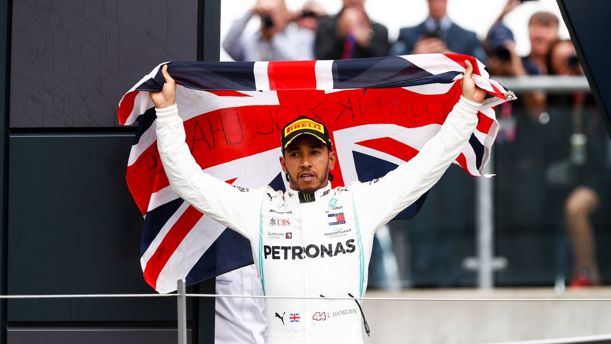 Zdjęcie okładkowe artykułu: Materiały prasowe / Pirelli Media / Na zdjęciu: Lewis Hamilton