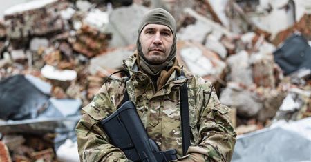 Rosjanin walczy na wojnie z Putinem. "On sprawia, że mój kraj umiera"