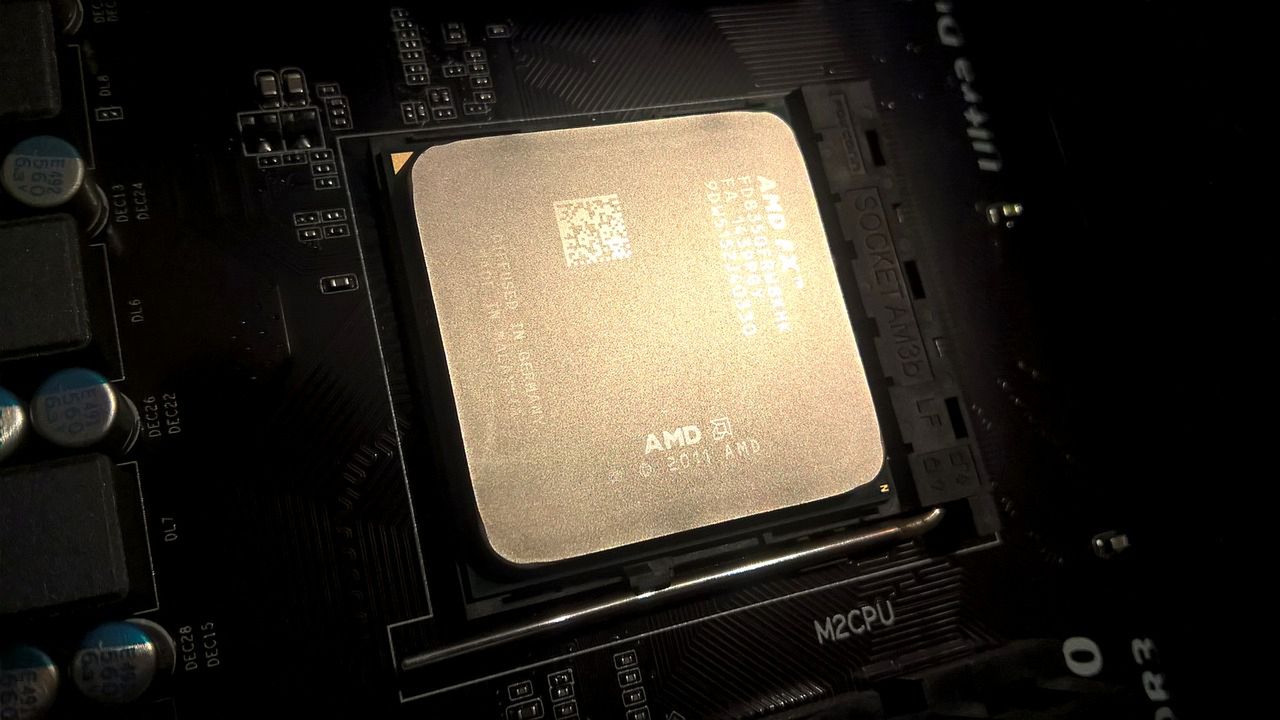 Microsoft zatrzymał łatki na luki w procesorach AMD