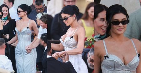 Kylie Jenner świeci dekoltem w obcisłej białej kreacji na ślubie Jeffa Bezosa i Lauren Sanchez. Złamała zasady ślubnego dress code'u?