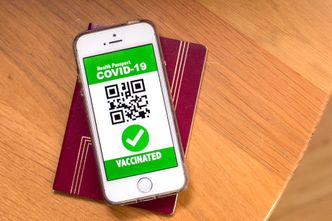 Paszporty szczepionkowe mają być ważne krócej. Komisja Europejska proponuje ważną zmianę