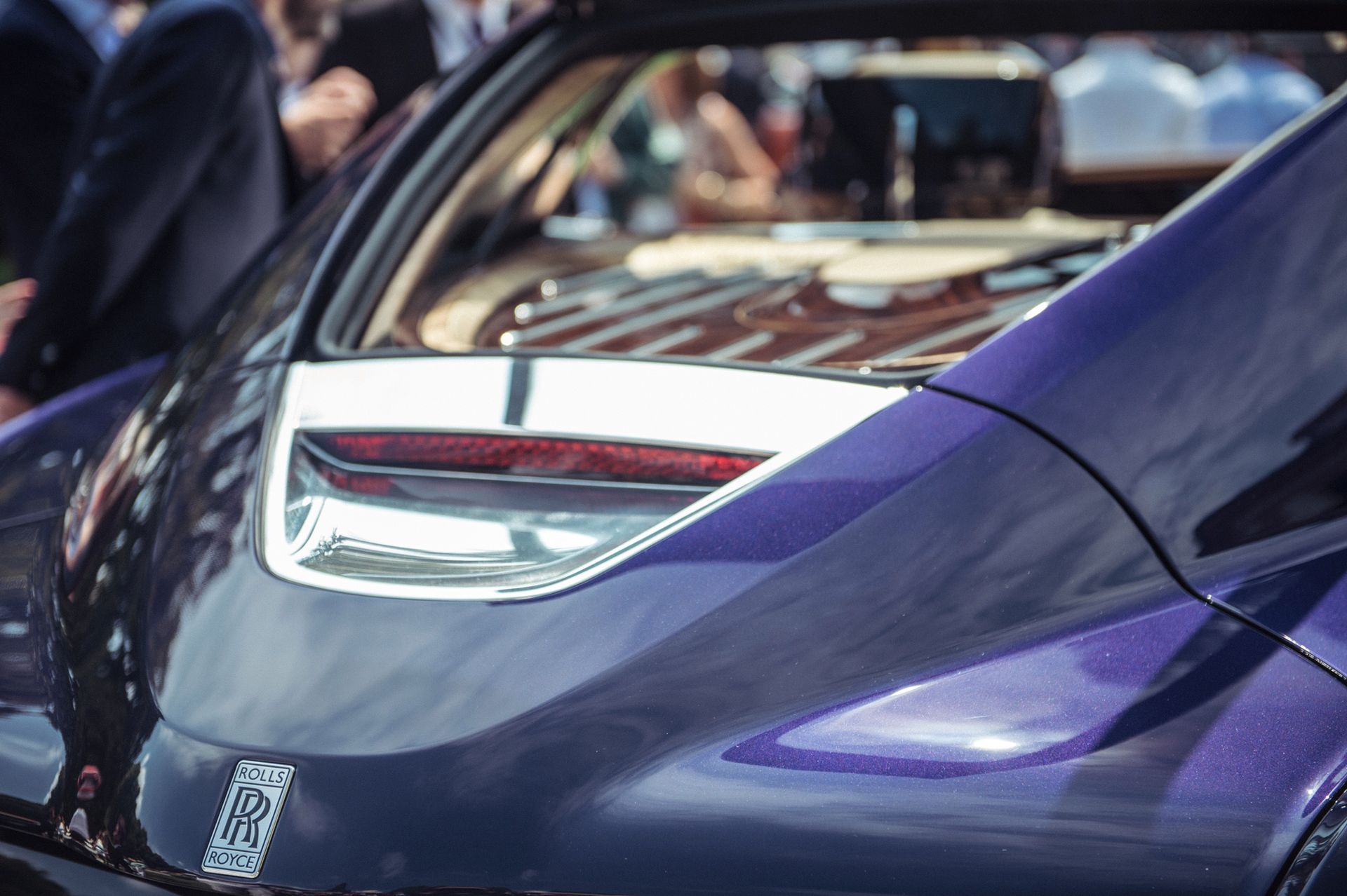 Rolls-Royce Sweptail - tylny "pokład" maskujący przestrzeń bagażową.