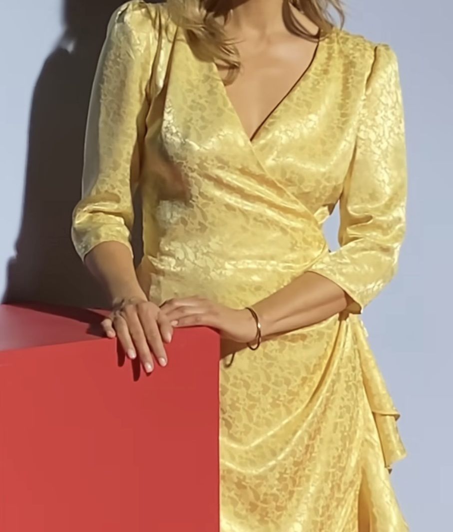 Małgorzata Socha w żółtej kreacjiInstagram/malgosia_socha