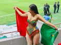 "Skradłaś tysiące serc". Ta fanka robi furorę na mundialu