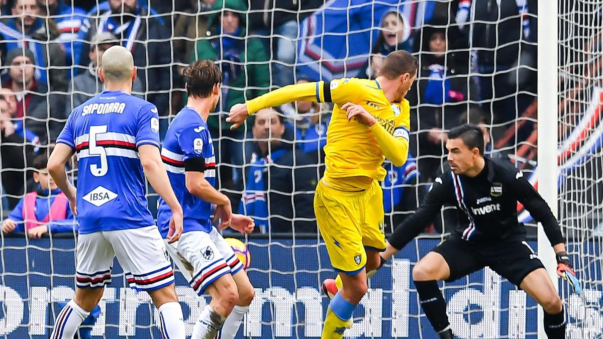 PAP / Simone Arveda / Na zdjęciu: piłkarze Sampdorii i Frosinone