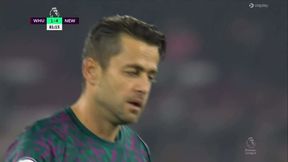 Łukasz Fabiański chciał ratować sytuację. Skończyło się fatalnie