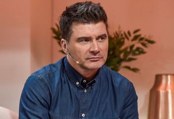 Chciał zmienić wyraz twarzy. Tak wygląda po operacji