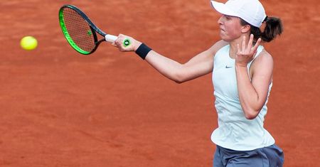 Świątek królową Paryża! Polka w cuglach wygrywa finał Roland Garros