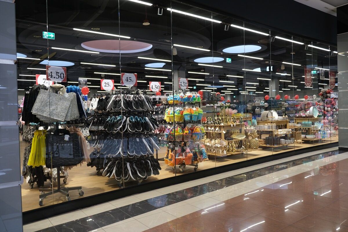 Otwarcie sklepu Woolworth w Galerii Olimp