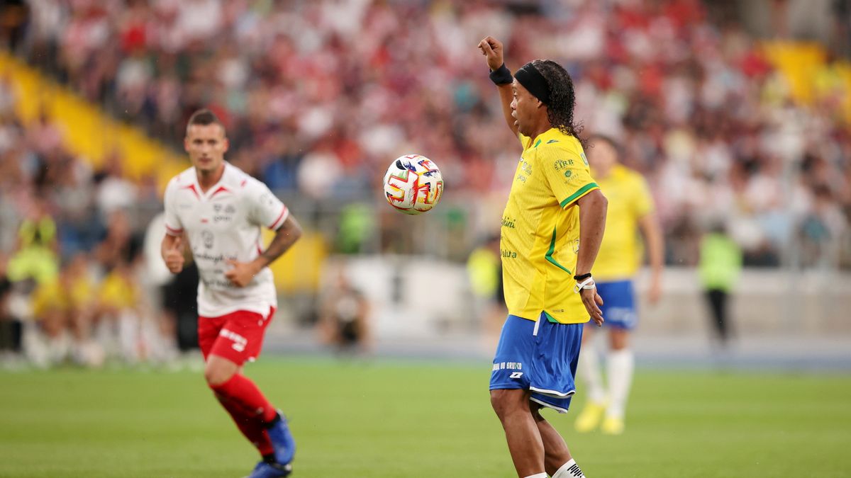 PAP / Jarek Praszkiewicz / Na zdjęciu: Ronaldinho