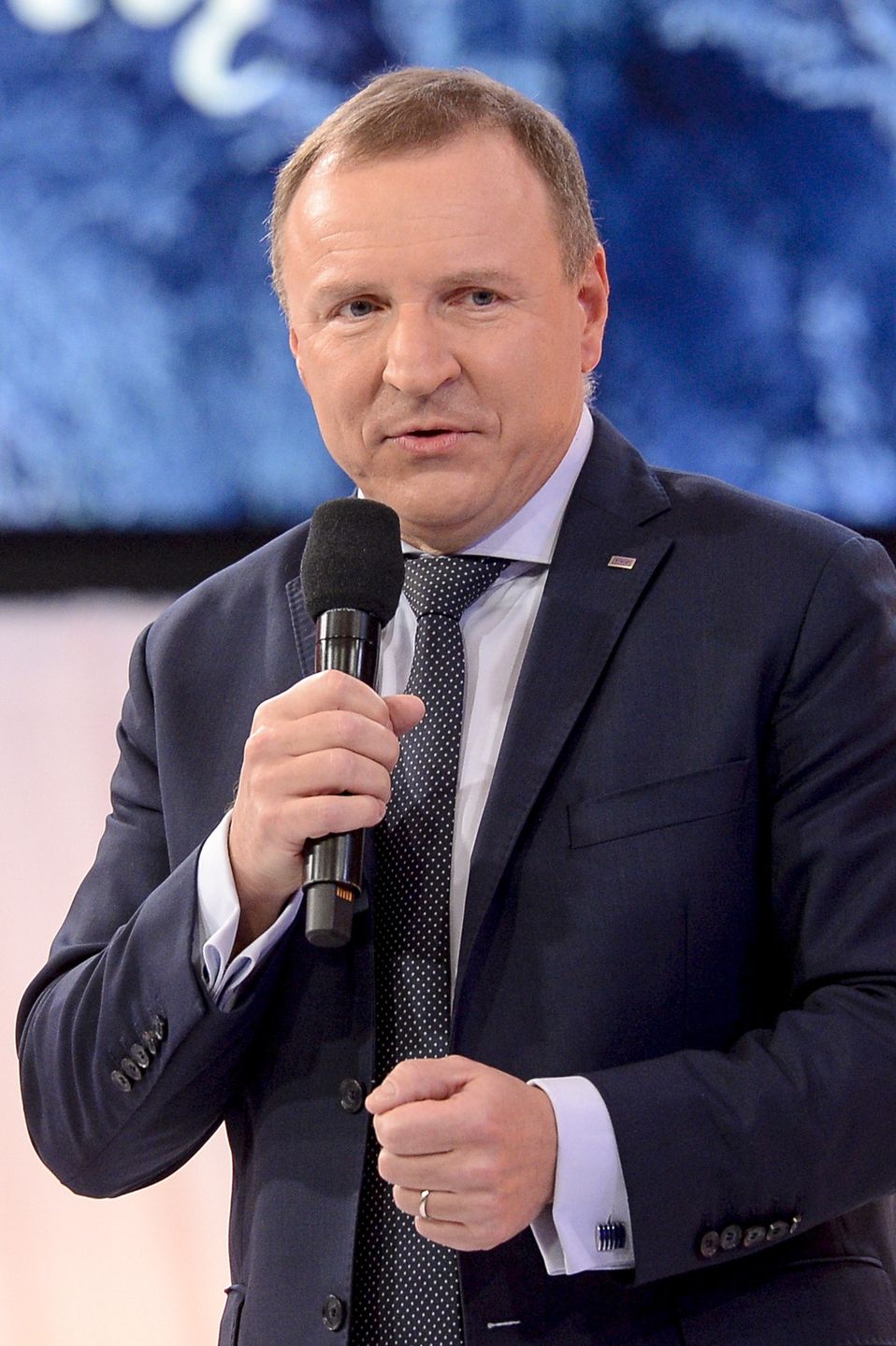 Wojciech Mann i Elżbieta Skrętkowska pominięci w Opolu. Dziennikarz nie pozostawił tego bez komentarza 