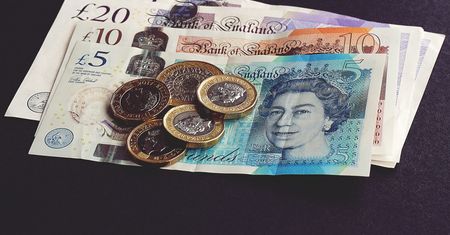 Nie tylko ludzie mają odciski palców. Okazuje się, że banknoty również